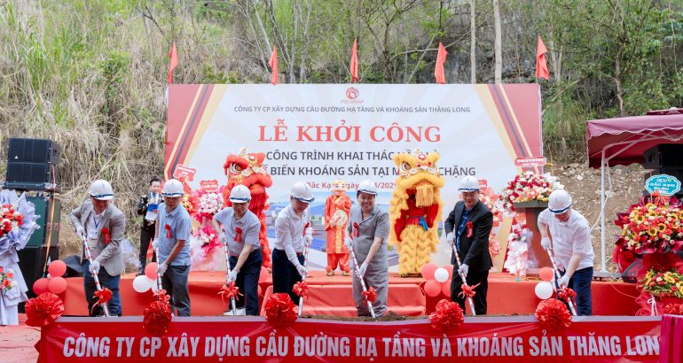 Khởi công công trình khai thác hầm lò và chế biến khoáng sản mỏ Cốc Chặng